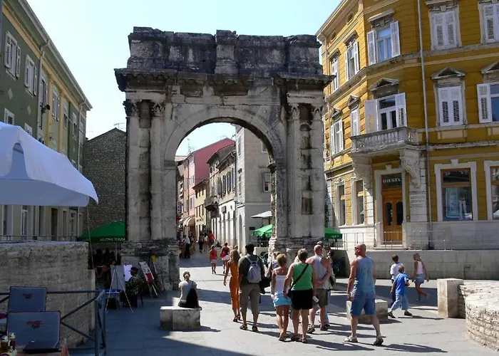 Apartman Nona Marija Centar Póla