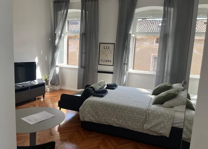 Nona Marija Centar 아파트
